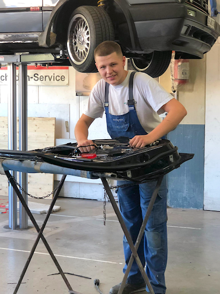 Noel Marthaler, Lernender